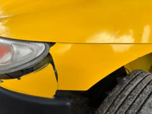 Débosselage sans peinture : 5 avantages indispensables pour votre voiture
