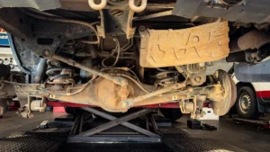 Traitement rouille naissante : 5 étapes essentielles pour sauver votre carrosserie